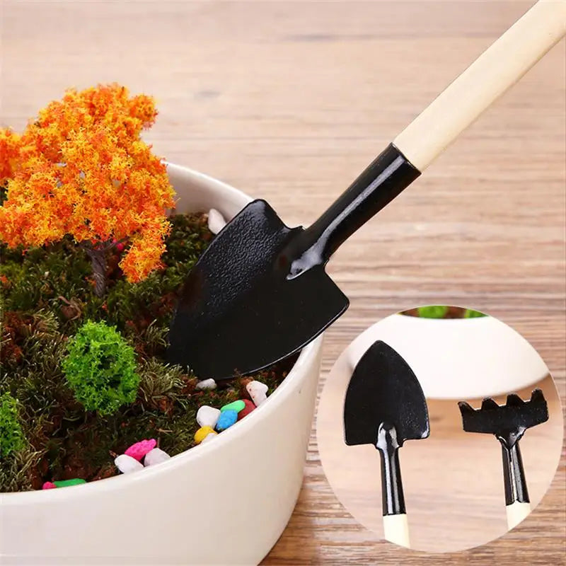 3-piece garden tool set with wooden handles – shovel, rake, and hoe for efficient gardening