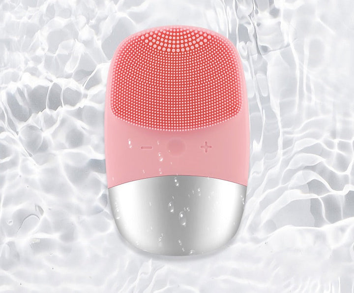 Electric Facial Cleansing Brush – Gentle and Deep Skincare for Everyday Use