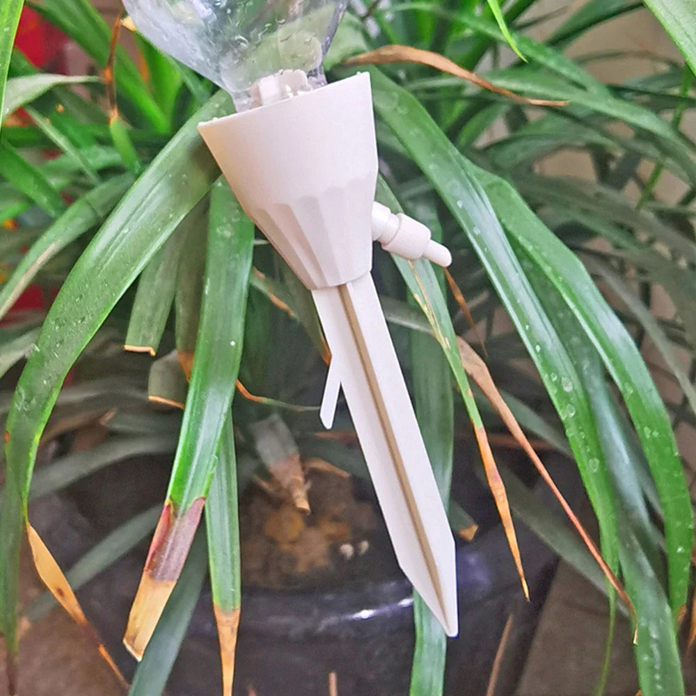 Automatic Plant Waterer with Bottle Connector – Efficient Drip Irrigation System for Plant Care