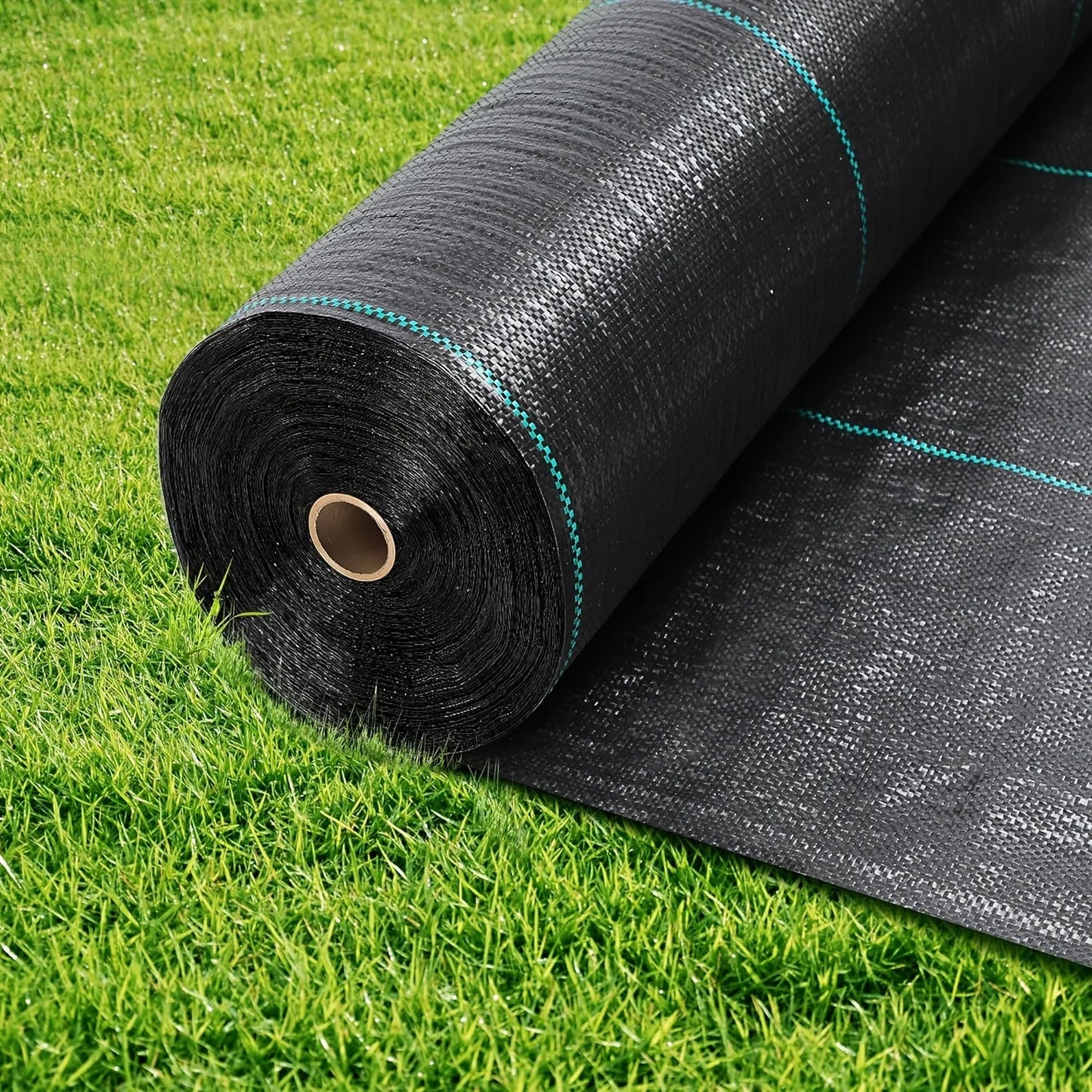 Robust Weed Control Fabric Roll – Breathable Fleece for Effective Garden and Plant Care