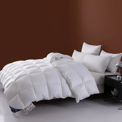 Luxurious Down Comforter – For Ultimate Sleep Comfort and Warmth