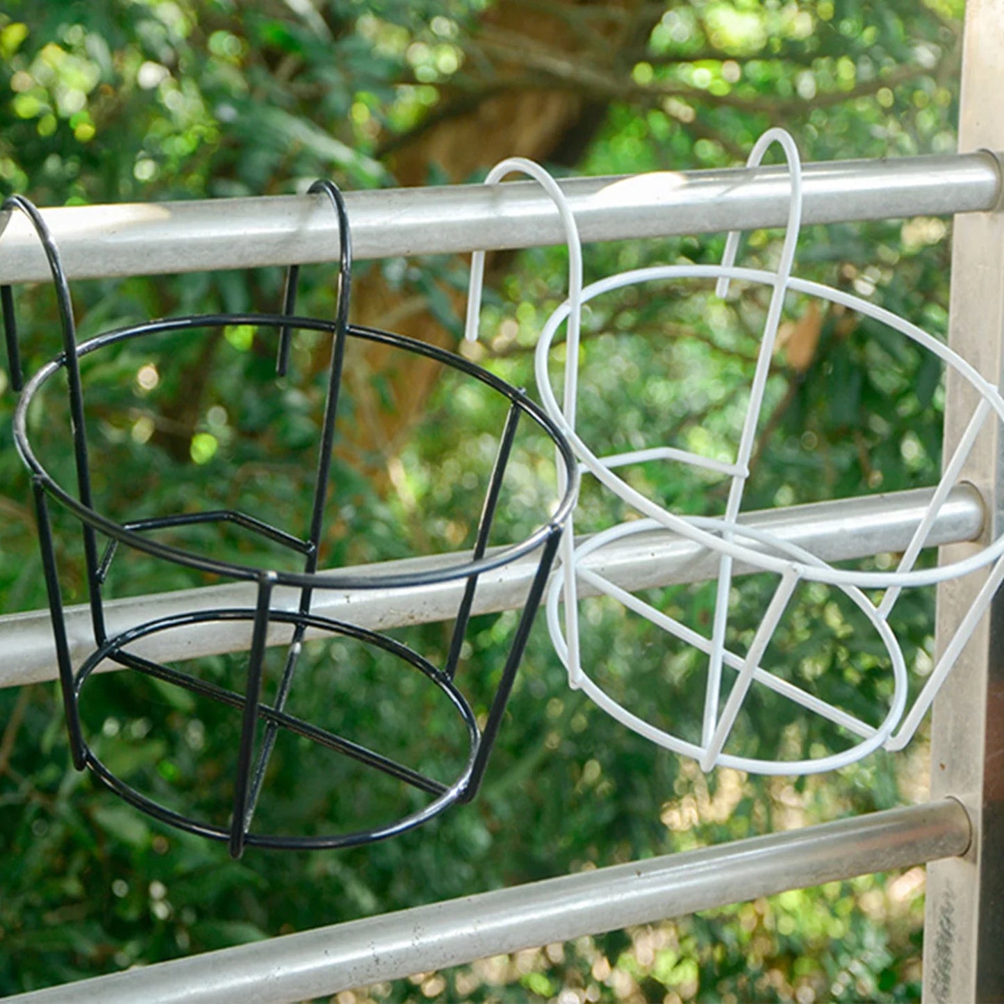Sturdy Planter Holder with Metal Frame – Ideal for Balconies and Patios