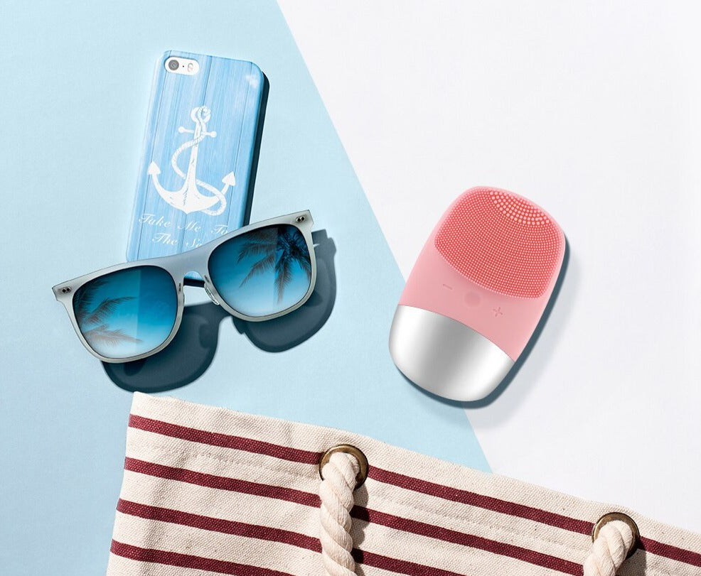 Electric Facial Cleansing Brush – Gentle and Deep Skincare for Everyday Use