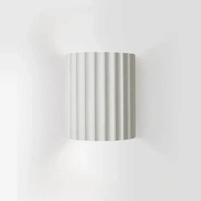 Modern Resin Wall Lamp – Stylish Lighting for Every Home