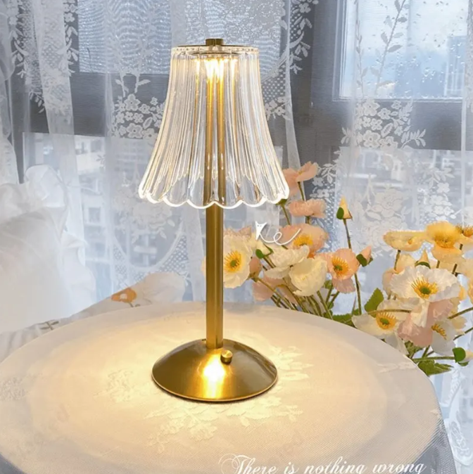 Crystal Table Lamp with Dimmer – Wireless and Modern