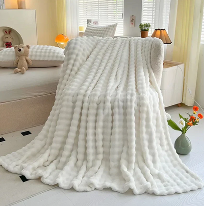 Fluffy Fleece Blanket with Bubble Pattern