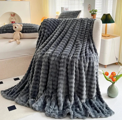 Fluffy Fleece Blanket with Bubble Pattern