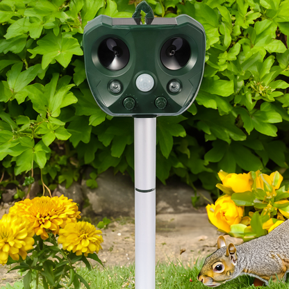 Solar Ultrasonic Animal Repeller – Effective Pest Deterrent for Gardens and Outdoor Areas