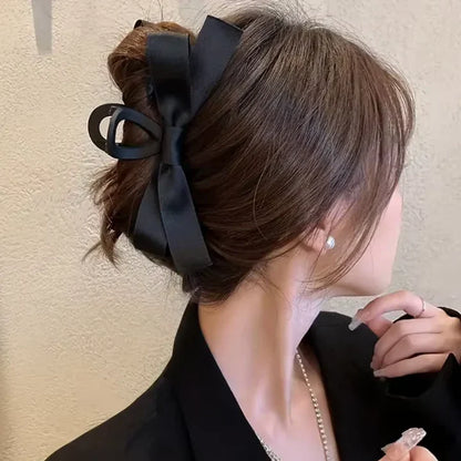 Elegant Hair Clips with Satin Bows – Stylish Hairstyles for Every Occasion
