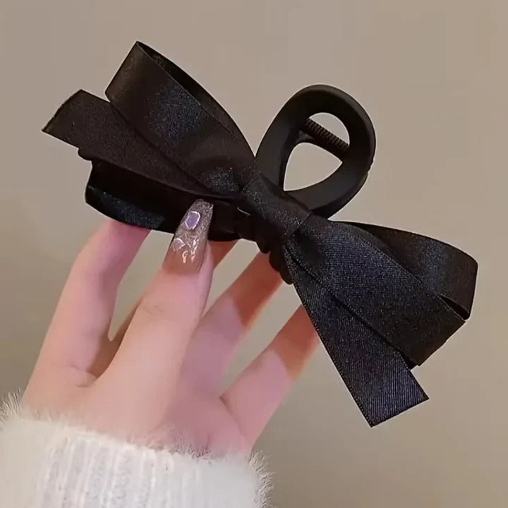 Elegant Hair Clips with Satin Bows – Stylish Hairstyles for Every Occasion