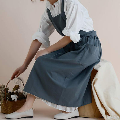Cotton Cooking Apron with Water-Repellent Surface and Pockets