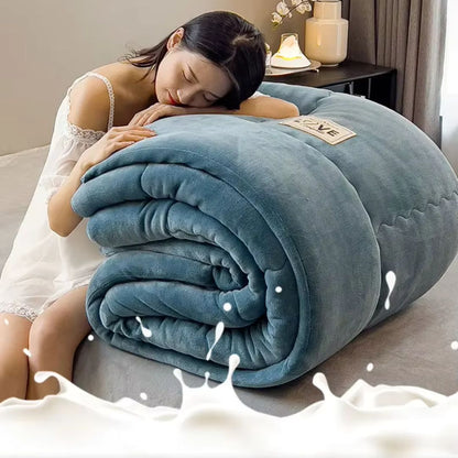 Luxurious winter blanket made of double-layer flannel fleece