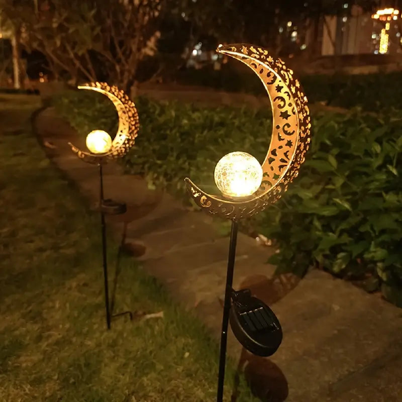 Solar Garden Light Made of Metal – Waterproof LED Lighting in Moon, Flame, Sun, or Star Shape