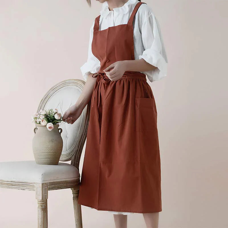 Cotton Cooking Apron with Water-Repellent Surface and Pockets