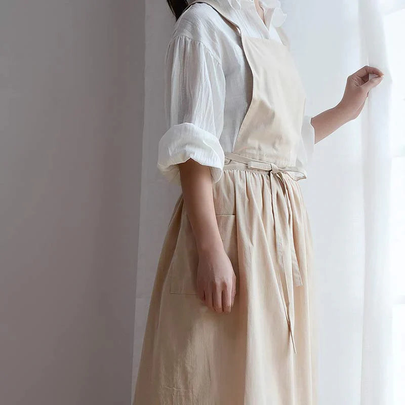Cotton Cooking Apron with Water-Repellent Surface and Pockets