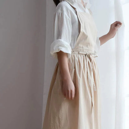 Cotton Cooking Apron with Water-Repellent Surface and Pockets