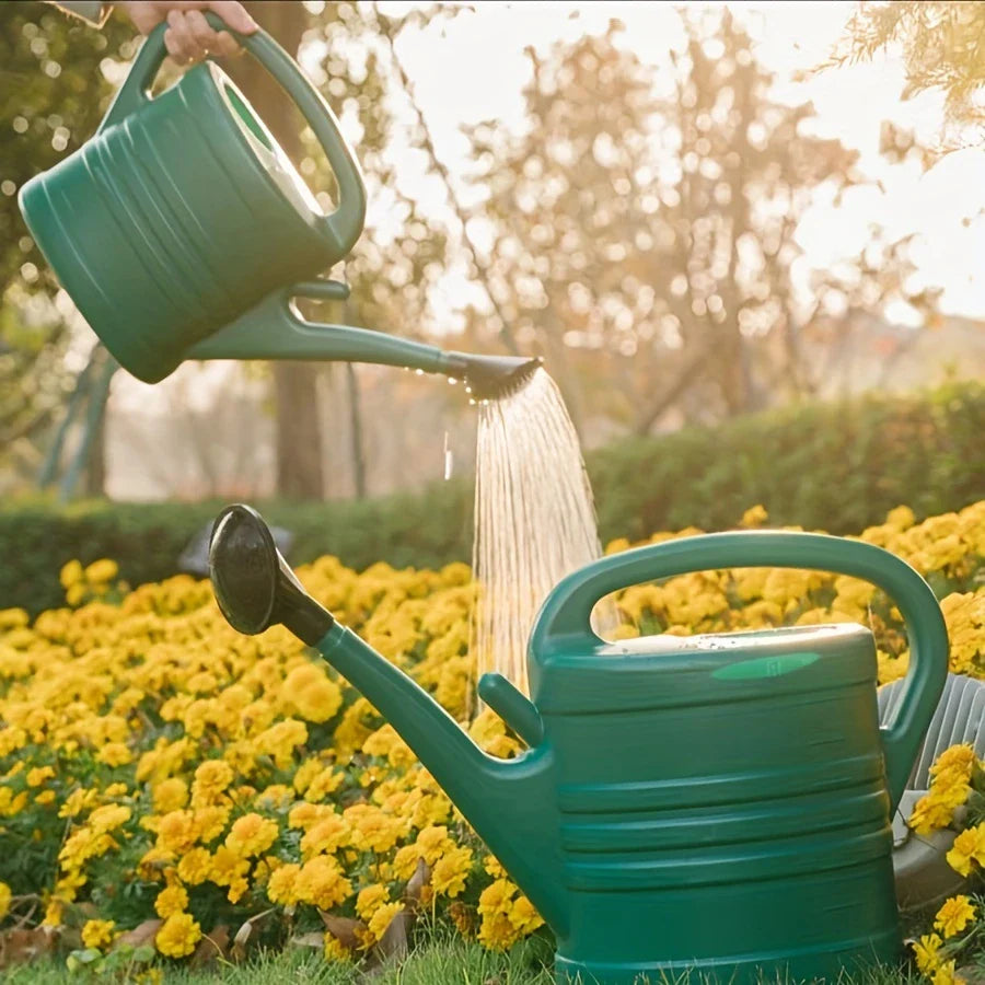 Large Watering Can with Long Spout – Precise Watering for Optimal Plant Care