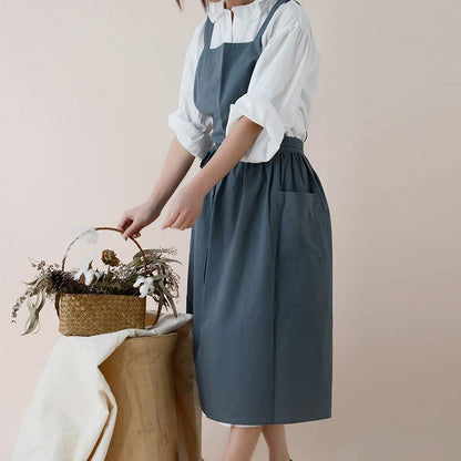 Cotton Cooking Apron with Water-Repellent Surface and Pockets