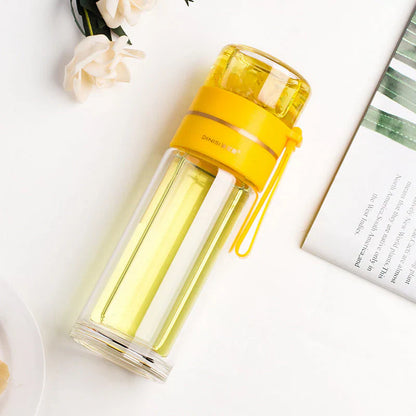 Double-Walled Glass Water Bottle with Tea Infuser and Strainer – Perfect for Tea and Infused Drinks on the Go