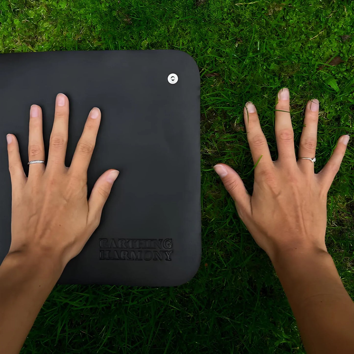 Carbon Leather Grounding Mat for Electronic Devices and Health Support