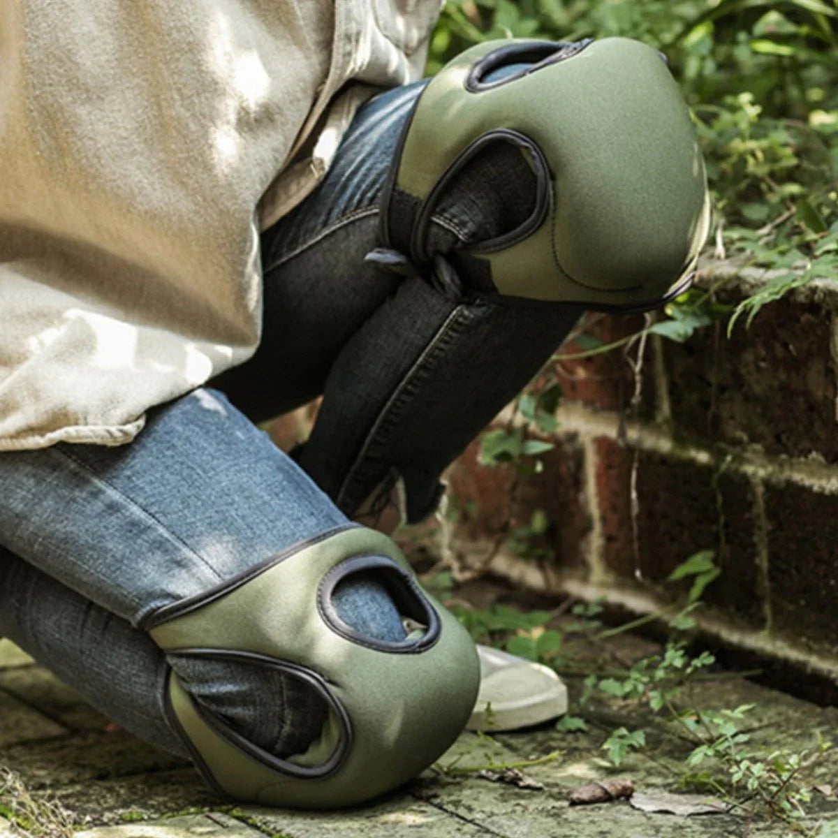 Ergonomic Knee Pads for Gardeners – Extra Padding for Optimal Comfort