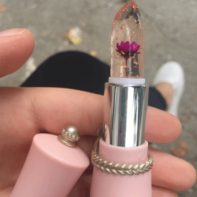 Blossom Magic Lip Balm – Moisturizing Care with Color-Changing Effect