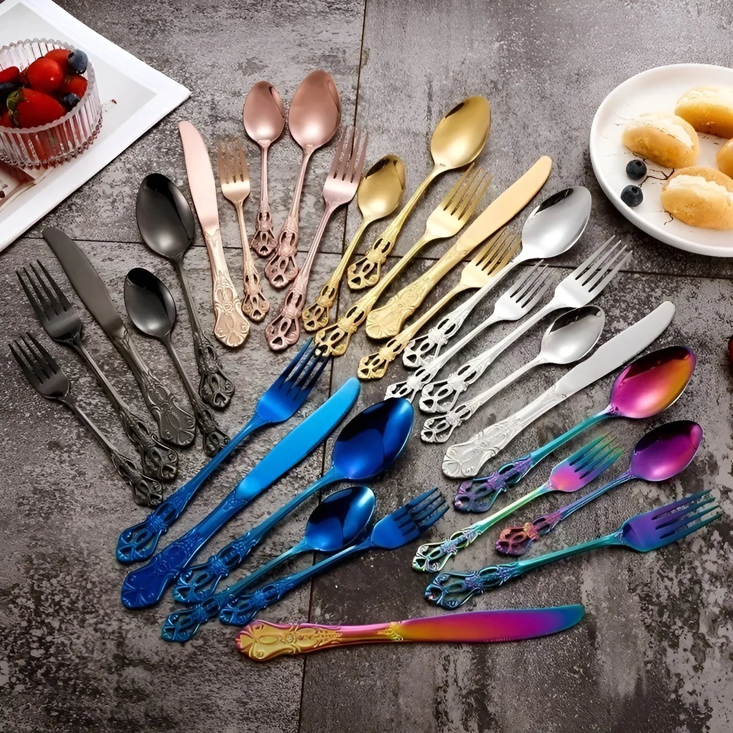 24-Piece Gold Cutlery Set with Elegant Engraving – Luxury Stainless Steel Flatware for 6 People