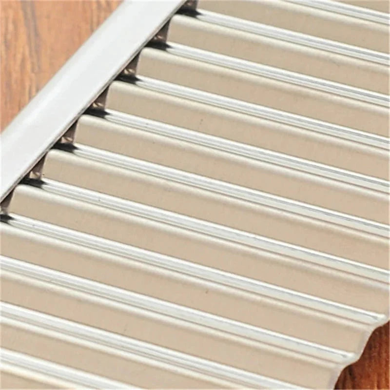 Premium Stainless Steel Vegetable Knife for Perfect Crinkle Cuts