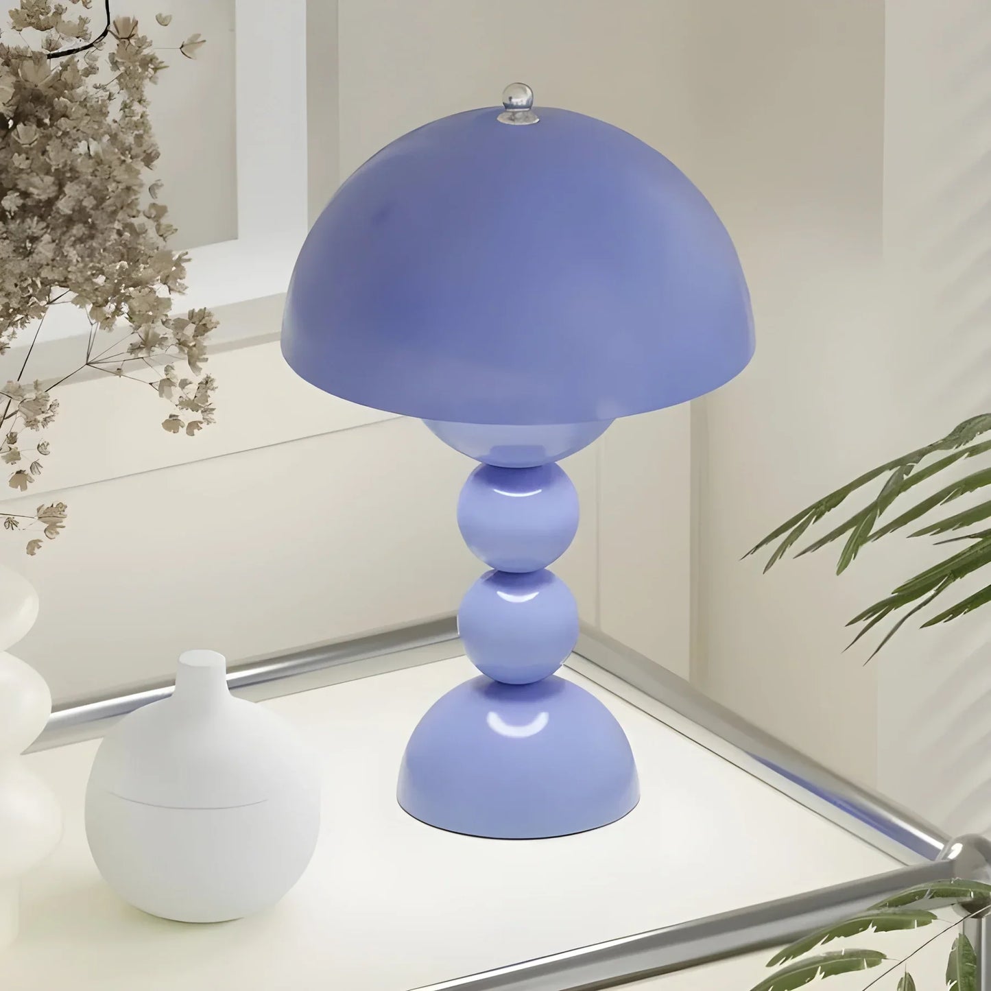Scandinavian Table Lamp with Gold Accents – Modern Design Lamp for Living Room, Bedroom & Office