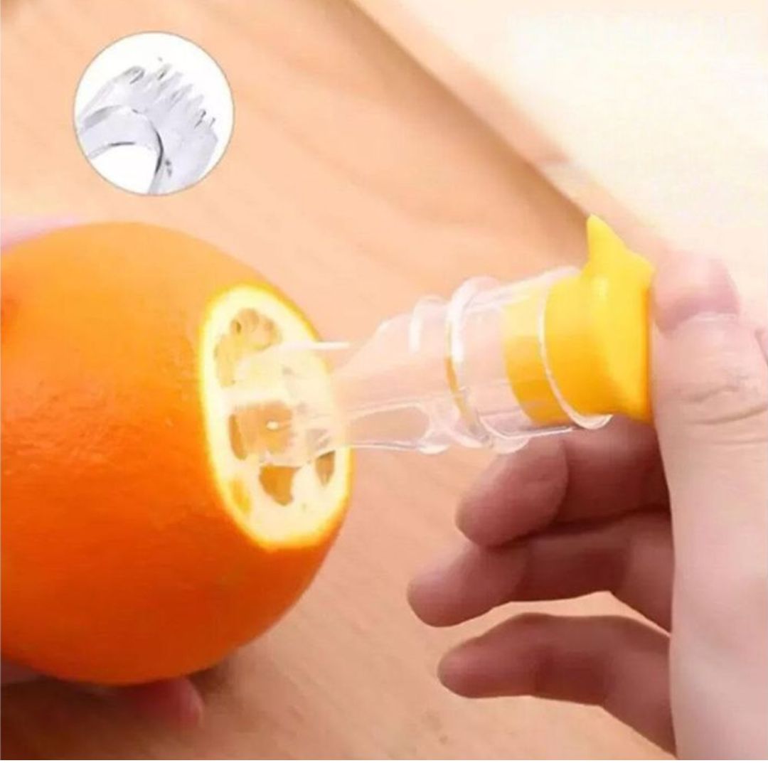 Mini Lemon Squeezer for Quick Juicing