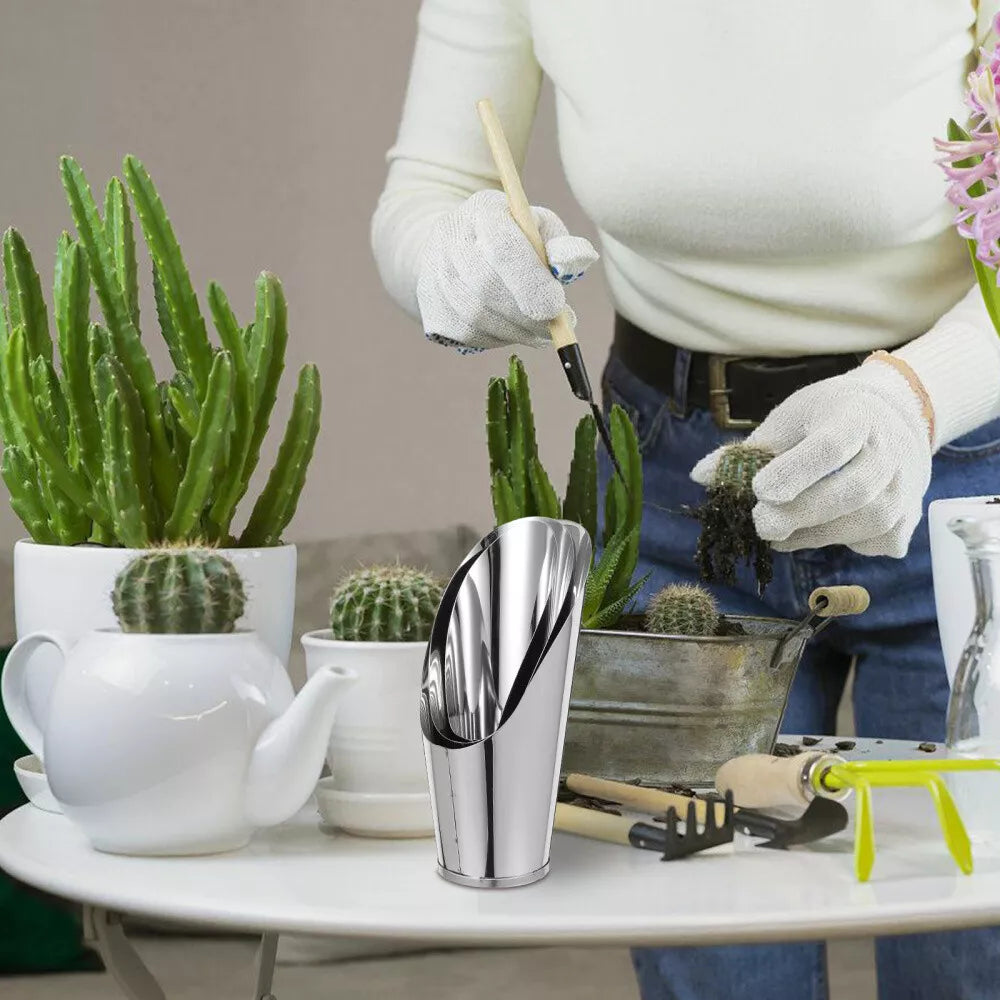 Durable Stainless Steel Garden Trowel – High-Quality Scoop for Potting Soil in the Garden and on the Balcony