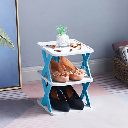 Foldable shoe rack for efficient use of space